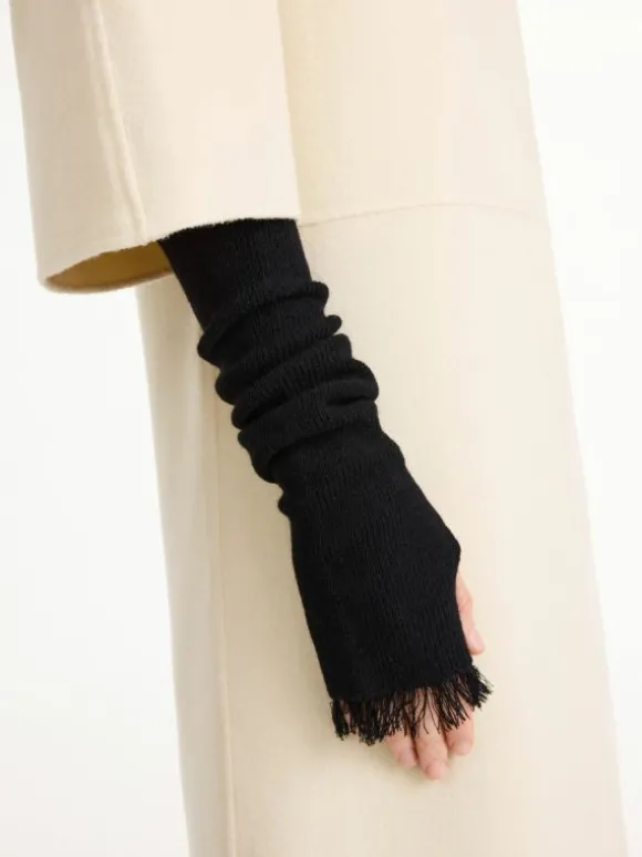 By Malene Birger Fezan handsker
