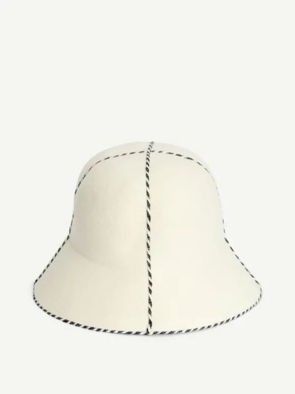 By Malene Birger Ilmura uldhat