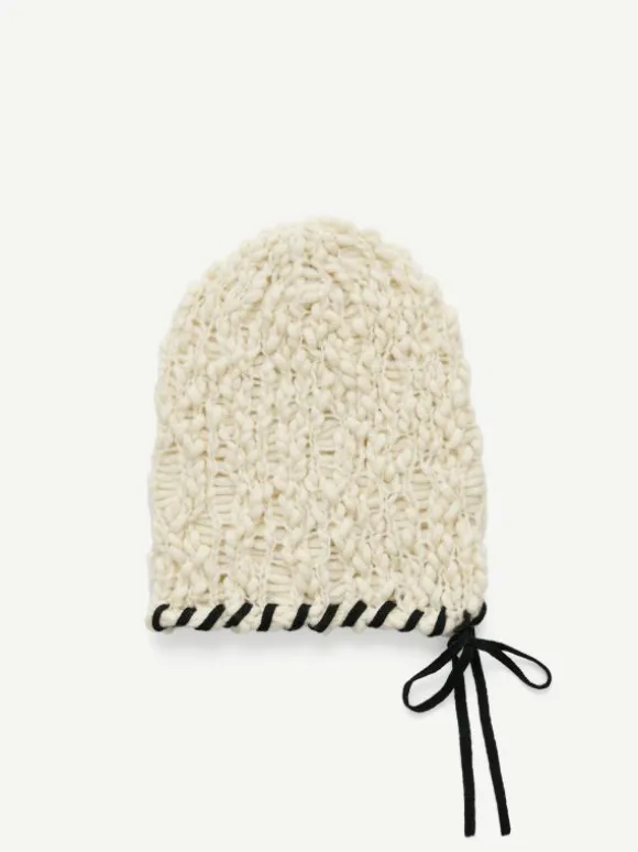 By Malene Birger Mossy uldhat